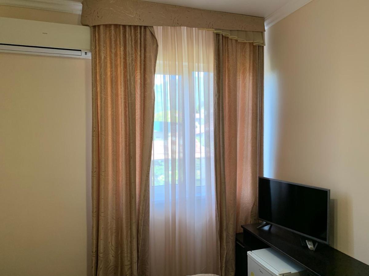 Guest House Aphyn Leto Гагра Экстерьер фото