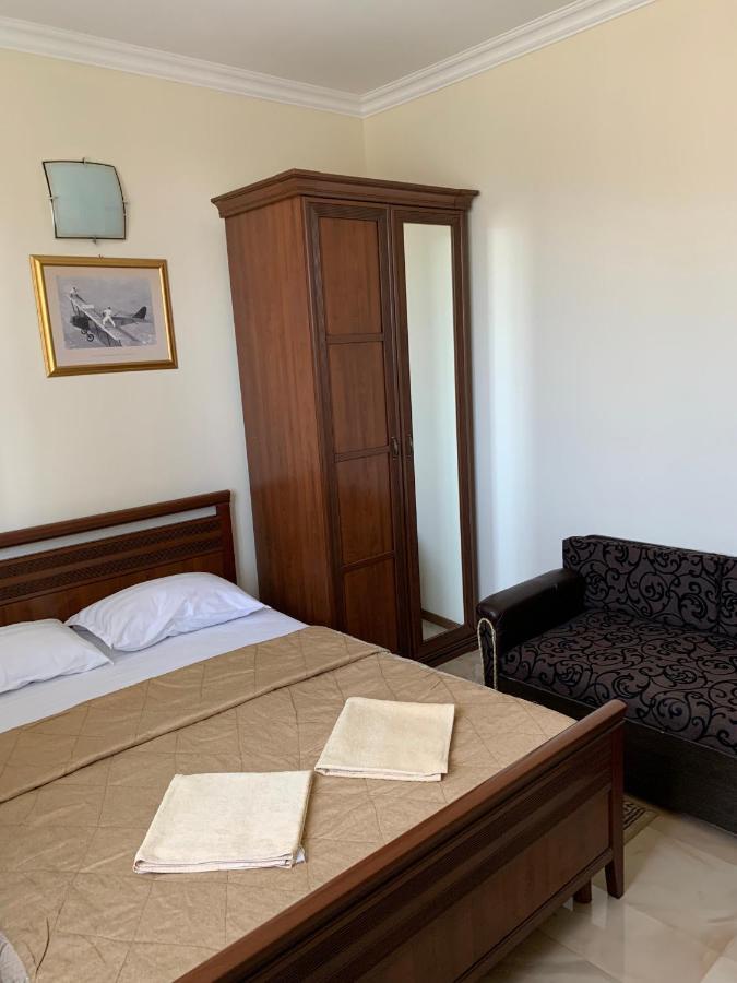 Guest House Aphyn Leto Гагра Экстерьер фото